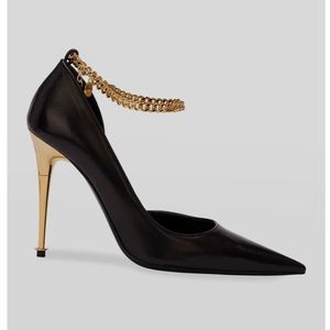 TOM FORD d’Orsay Pump with Gold Engraved Ankle Chains